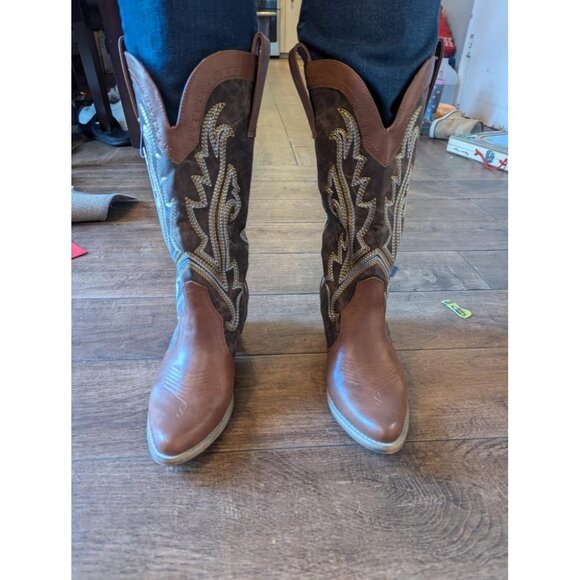 🆕Women Mosaic Brown Synthetic Embroidered Pointy Toe Comfortable Heeled Boot - Picture 2 of 8